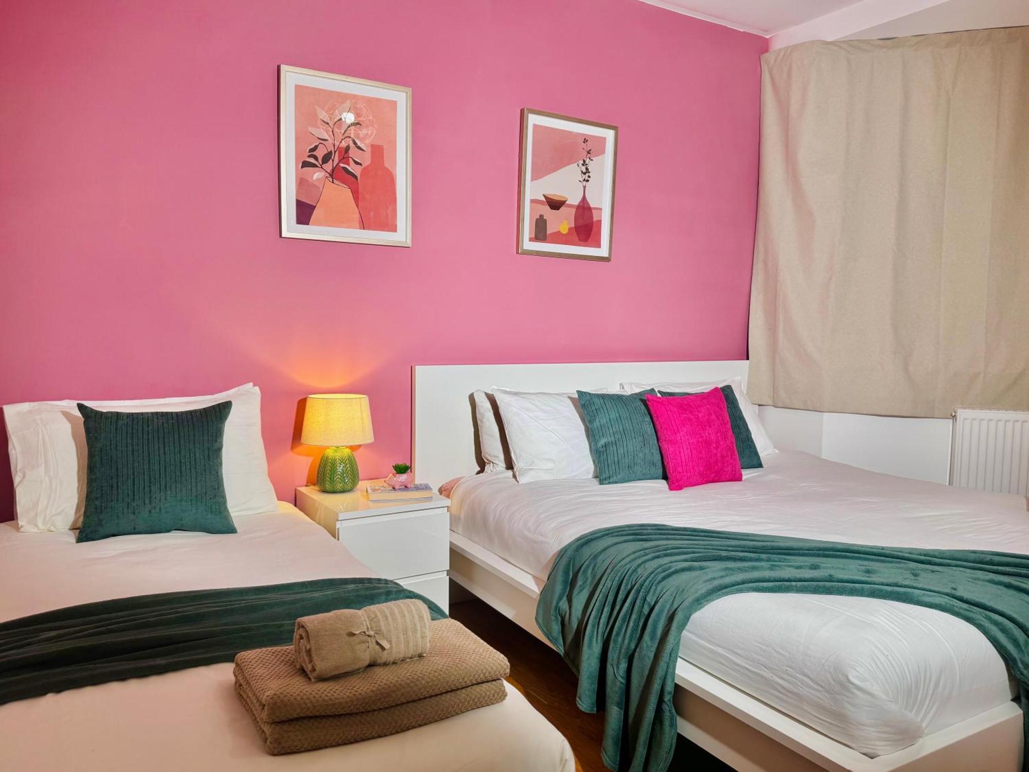Modern 1-Bed Apt 30Min To Central London & Parking Exteriér fotografie