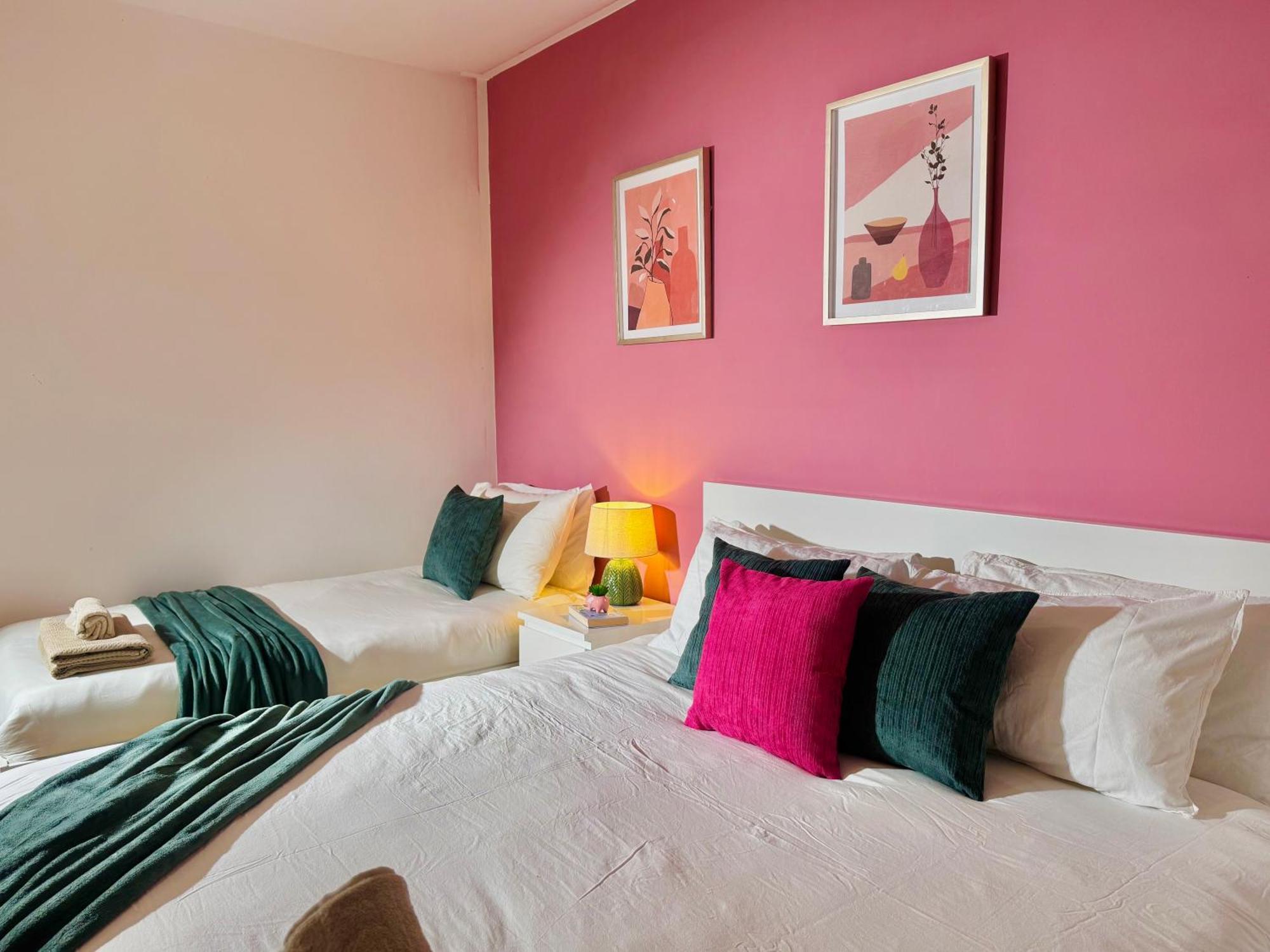 Modern 1-Bed Apt 30Min To Central London & Parking Exteriér fotografie