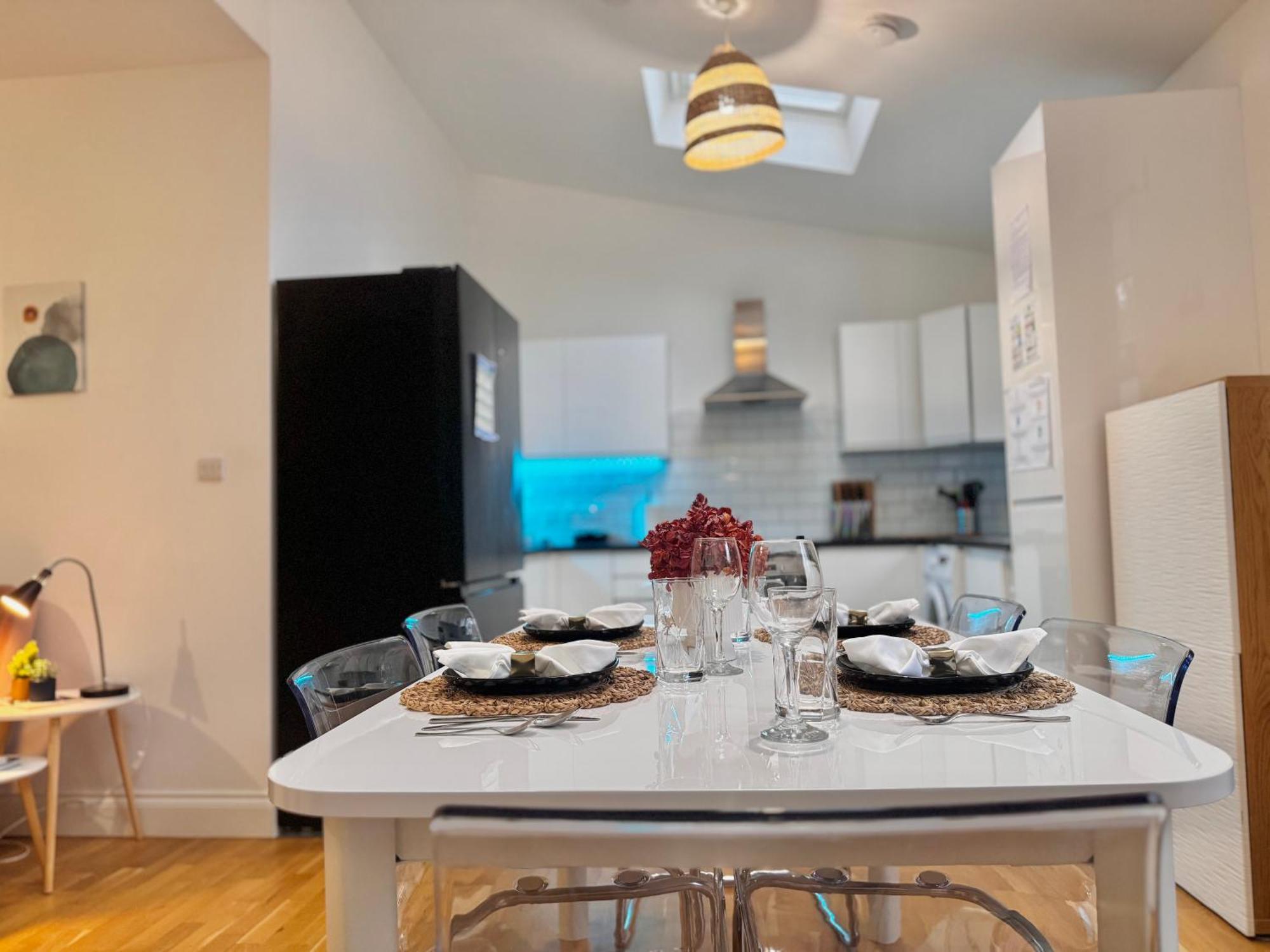 Modern 1-Bed Apt 30Min To Central London & Parking Exteriér fotografie