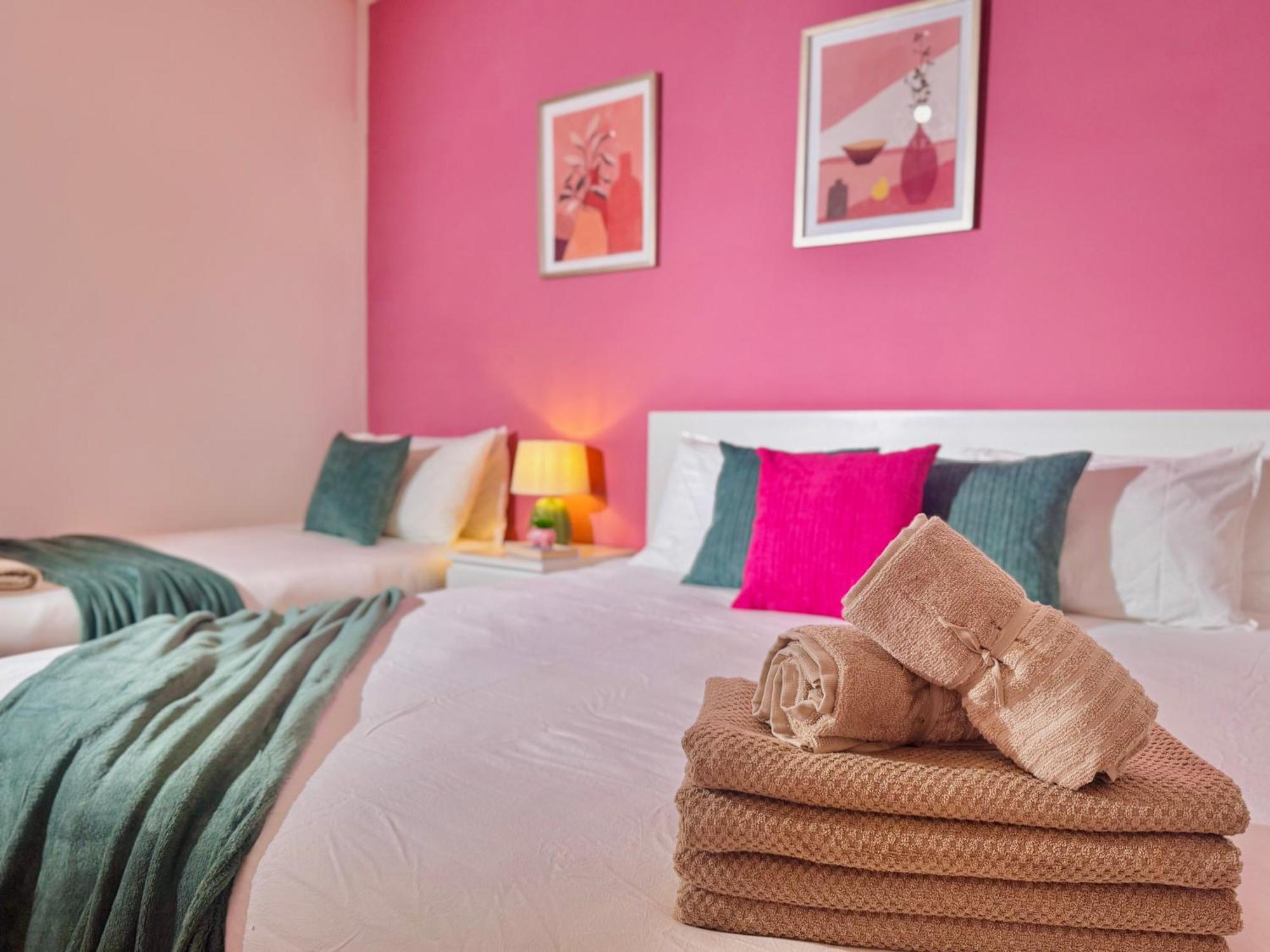 Modern 1-Bed Apt 30Min To Central London & Parking Exteriér fotografie