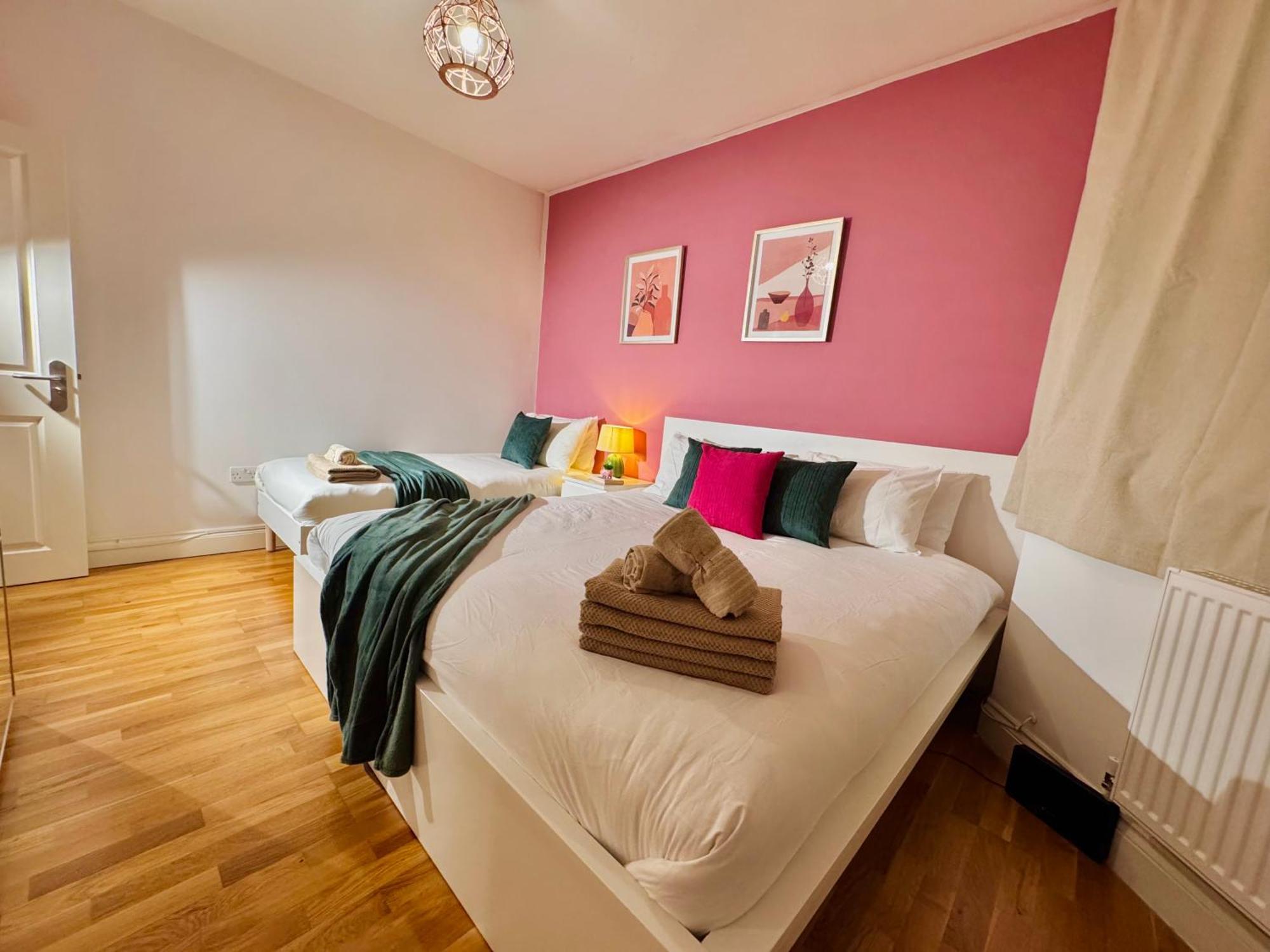 Modern 1-Bed Apt 30Min To Central London & Parking Exteriér fotografie